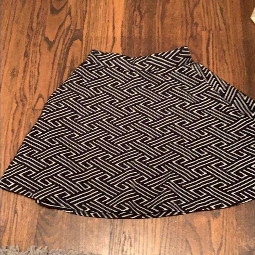 superdry black & white patterned skirt